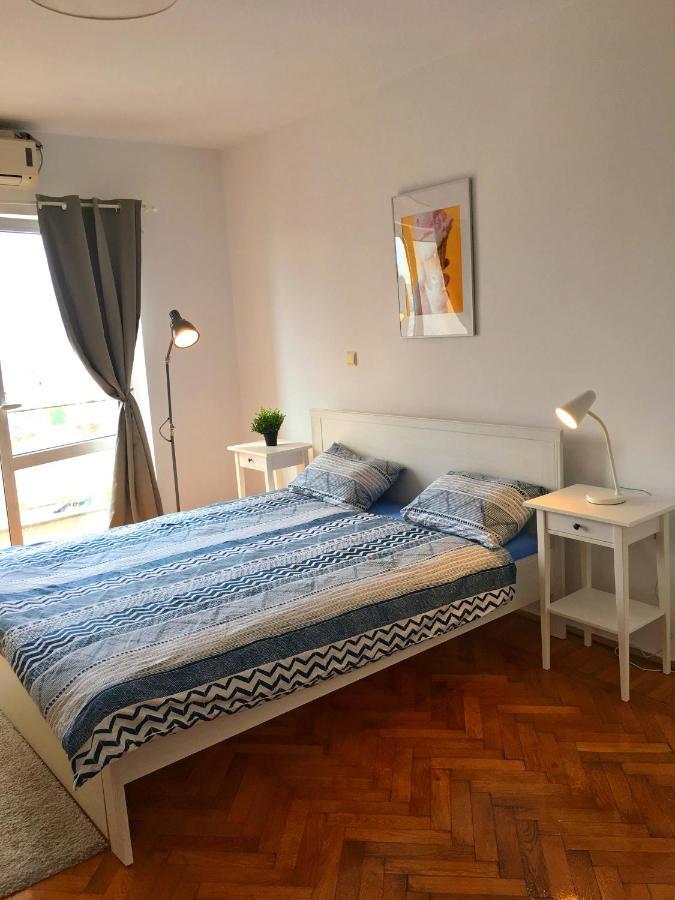 Apartment With Amazing View Near Old Town Bucharest Exterior photo